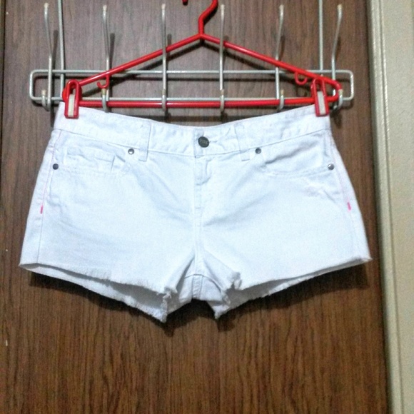 PINK VS Cutoff Shorts - More Pics - GIFTED - Picture 6 of 8